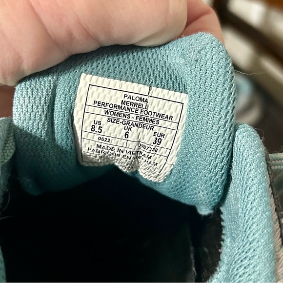 Merrell Women's Athletic Shoes in Gray and Teal - Picture 4 of 6